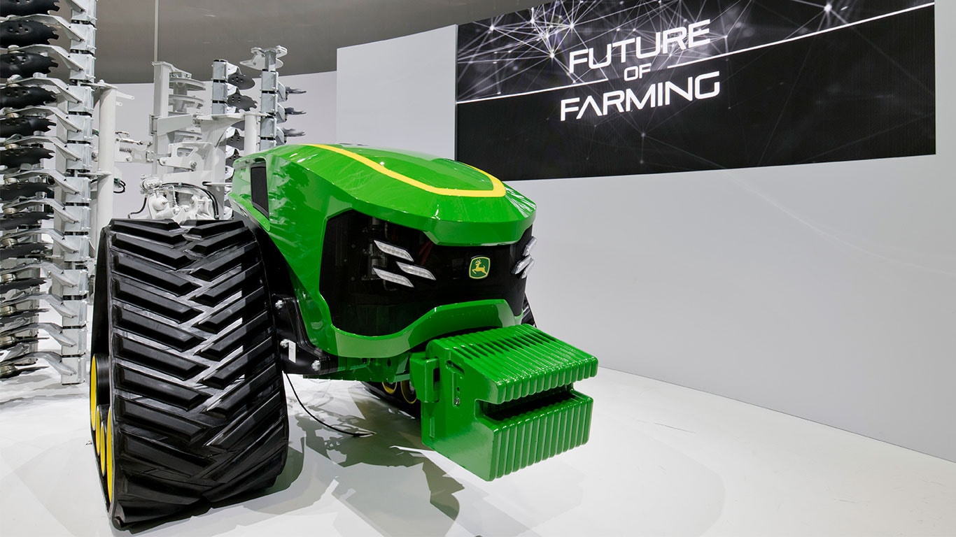 Autonomous electric tractor