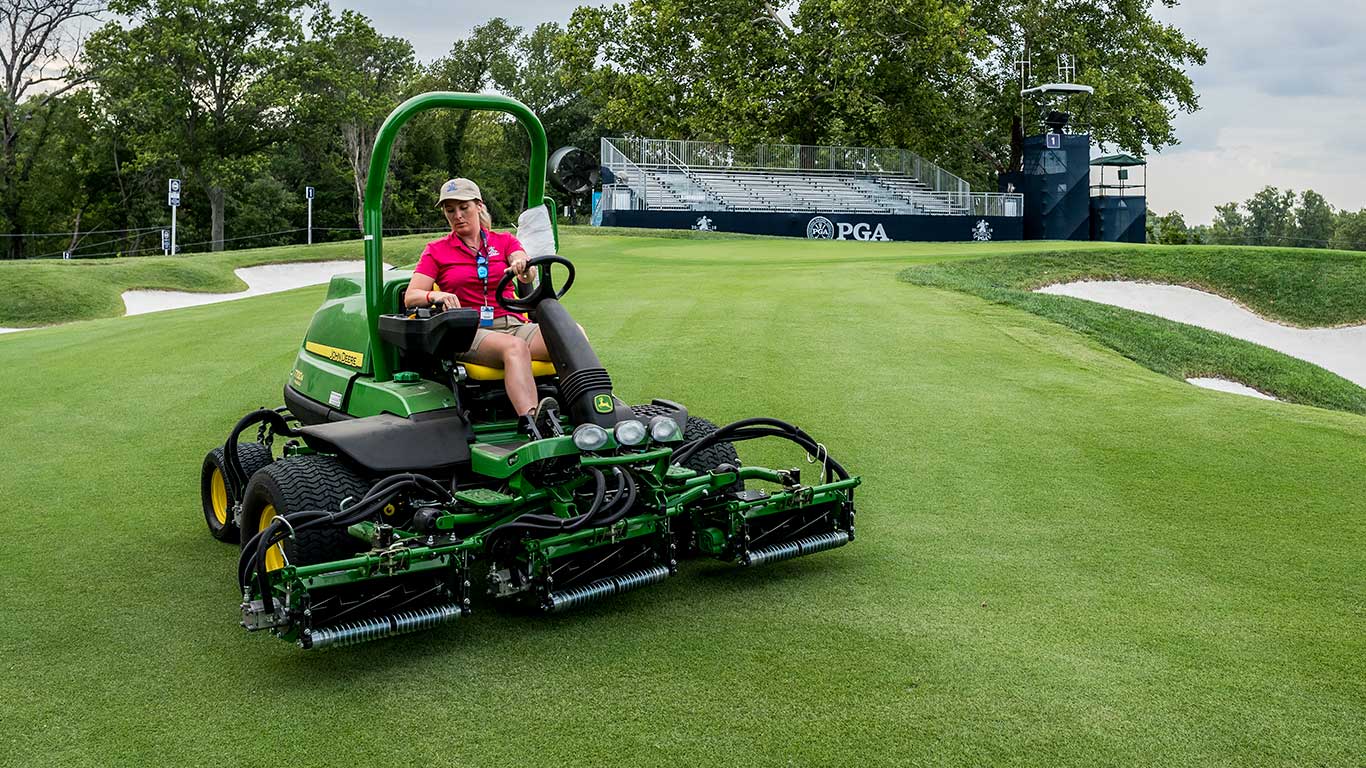 Golf i inne sporty, osprzęt, przeciwnoże, pole, pole golfowe, bedknife do wyjątkowo niskiego koszenia przed turniejami golfowymi