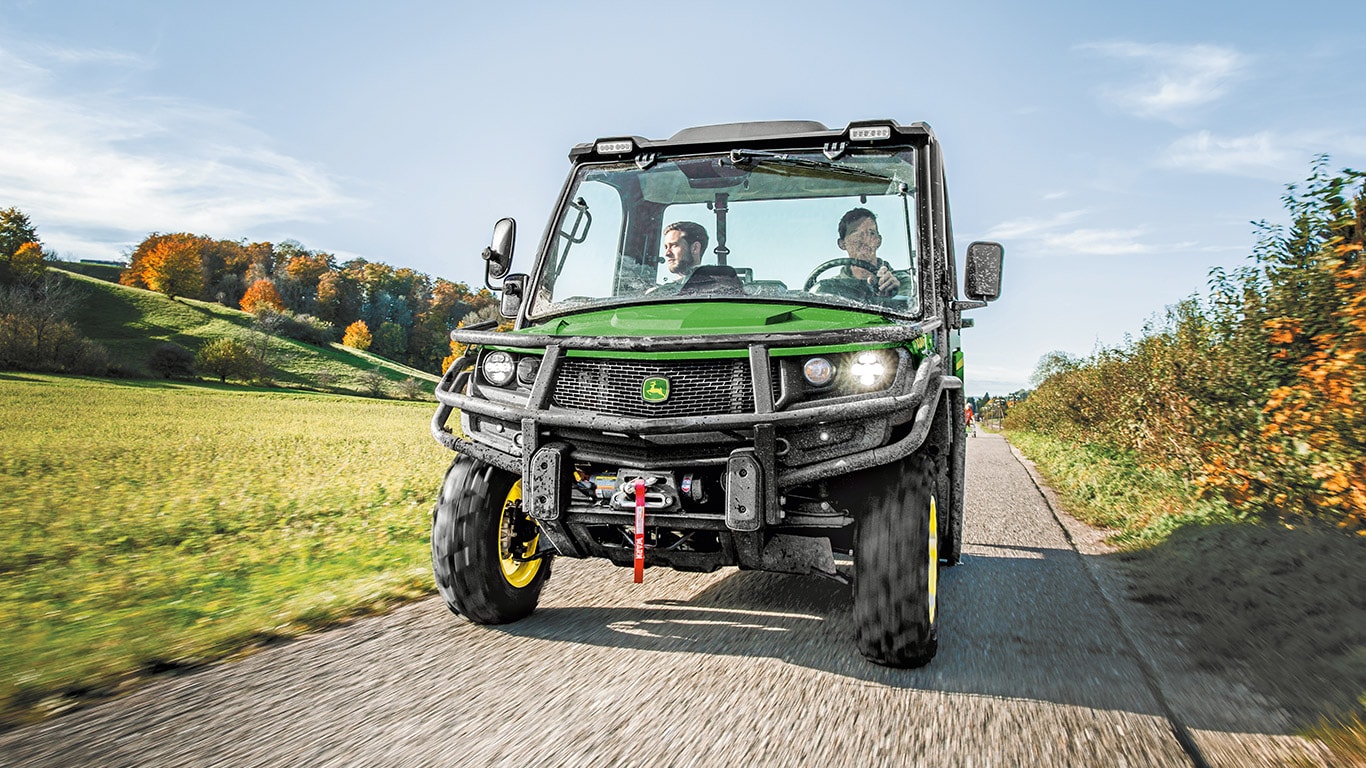 Gator Utility Vehicles, XUV865M, Road Ready