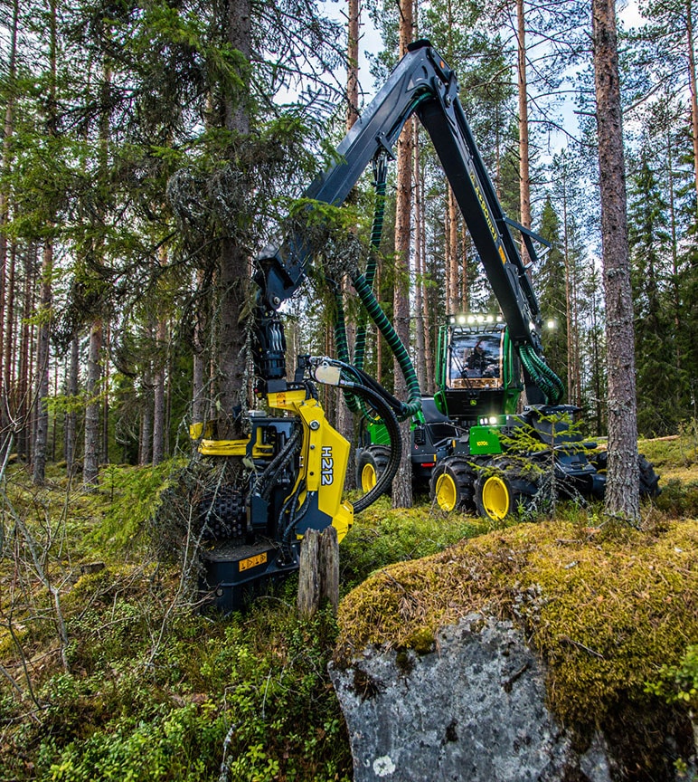 John Deere 1070G i H212 